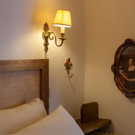 Romantic Alfama Balcony - 10 Minutes From Terreiro Do Paco Lägenhet *