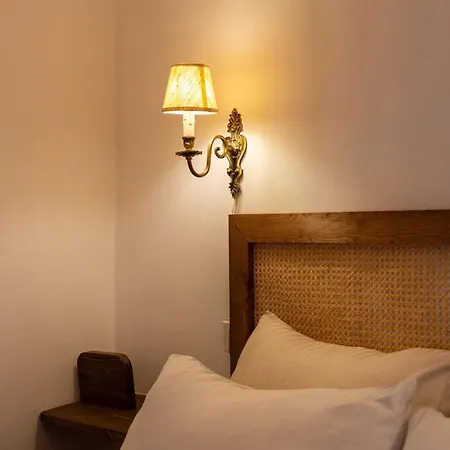 Romantic Alfama Balcony - 10 Minutes From Terreiro Do Paco Lägenhet Lisboa