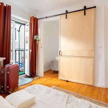 Lägenhet Romantic Alfama Balcony - 10 Minutes From Terreiro Do Paco *